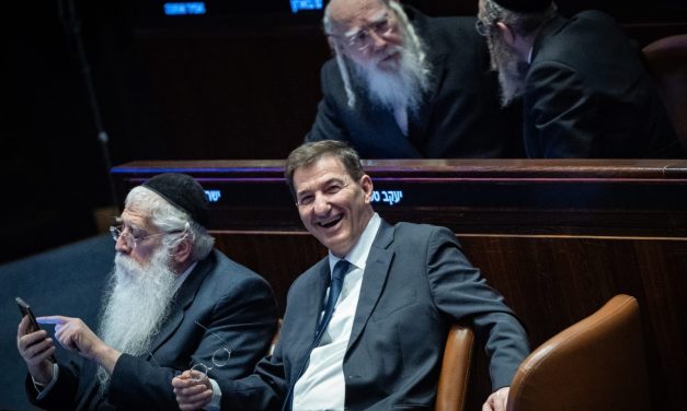 Knesset dissolution bill vote set for Wednesday amid coalition crisis over haredi draft bill
