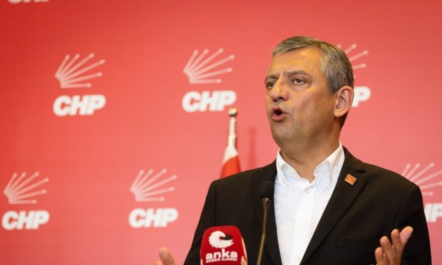 Ousted Turkish opposition leader draws massive anti-Erdogan crowd in Ankara