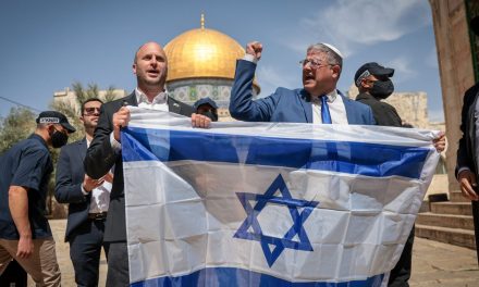 ‘Death to Arabs’ chanted at Jerusalem march after Ben-Gvir displays Israeli flag on Temple Mount