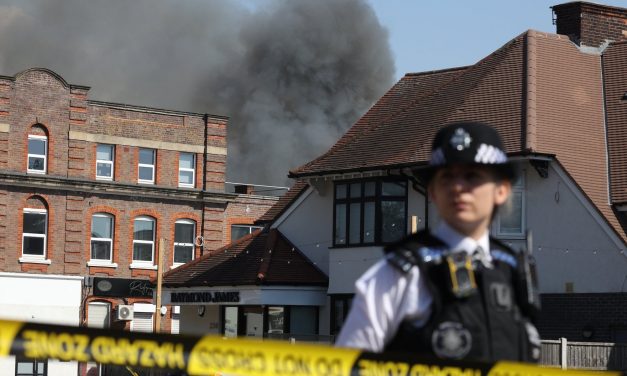 Massive fire breaks out at kosher supermarket in London’s Golders Green