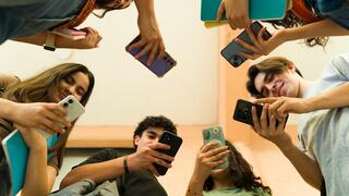 Israel to expand school cellphone ban to middle schools starting next year