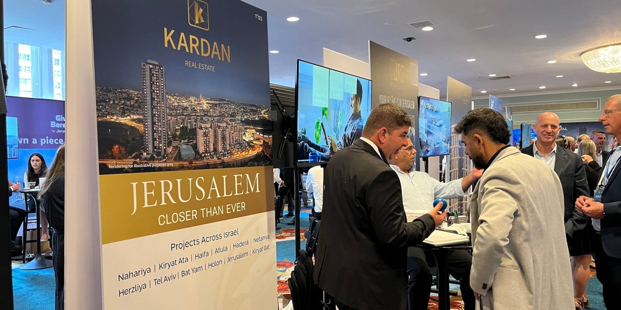 NY GOP gubernatorial candidate Bruce Blakeman attends Israeli real estate expo