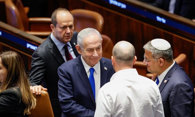 Coalition submits bill to dissolve Knesset