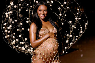 From Victoria’s Secret to Chanel, pregnant models take over the runway