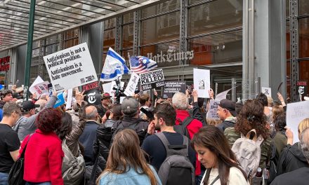 Netanyahu threatens to sue NY Times over Kristof column as Jews protest outside newspaper’s building