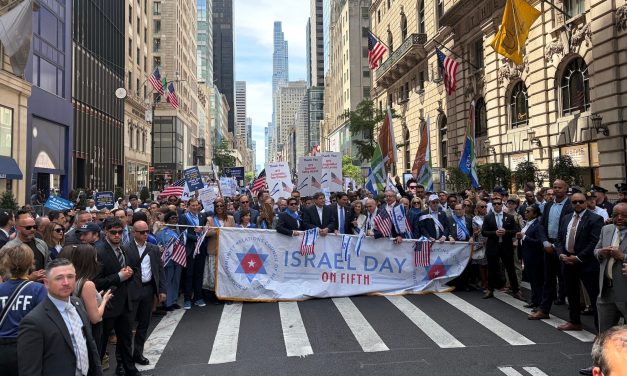 NY Democratic stalwarts show support for Israel even as Mamdani skips parade
