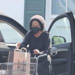 Diana Ross’ low-key grocery run has everyone doing a double take