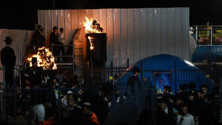 Police say main Lag B’Omer event at Meron canceled, flag incitement against cops