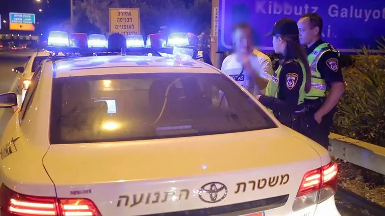Hundreds arrive to protest – and discover mistake
