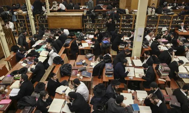 Rabbi Stav: Torah study bill distorts core Jewish values