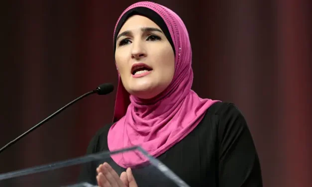 No Entry: Israel bans Linda Sarsour