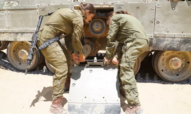Hesder Yeshiva leaders: We’re working with IDF on issue of integrating female soldiers