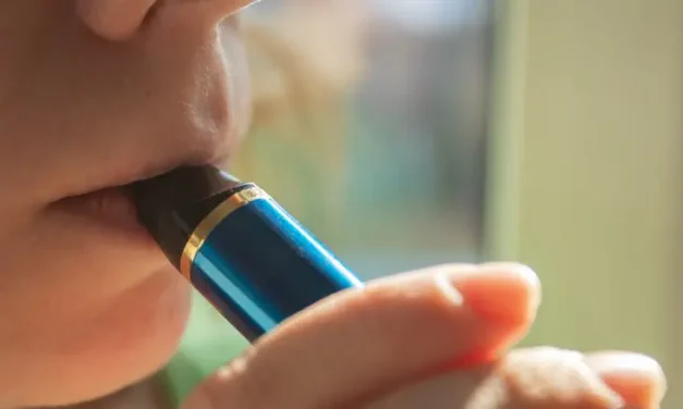 New study: Electronic cigarettes harm vision