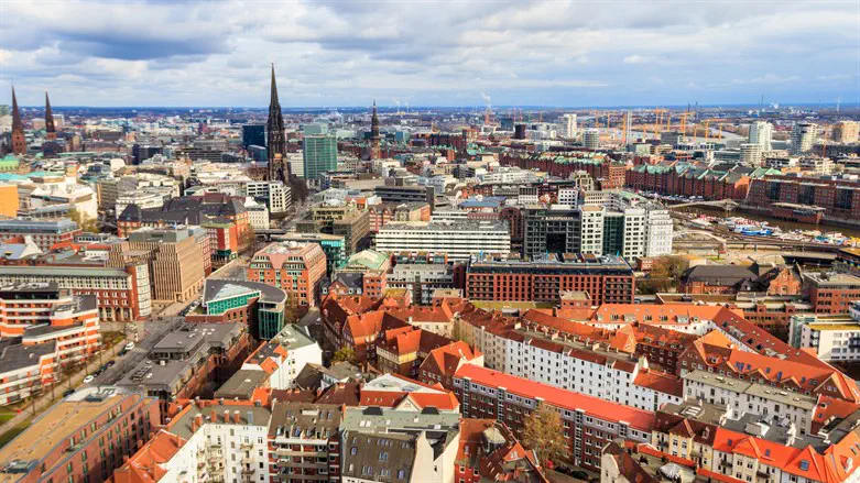 Trial opens in Germany for alleged Iranian agent plotting attacks on Jews