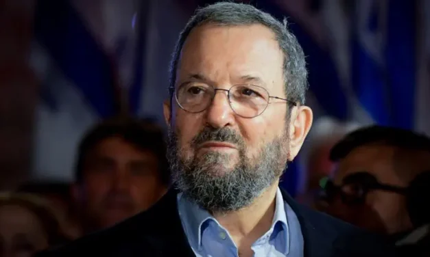 Ehud Barak: “Netanyahu is misleading the public on Lebanon”