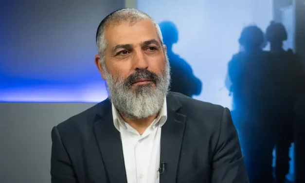 Political commentator: ‘Trump dumped Israel’