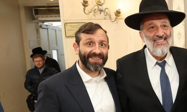 Office, car, and aides: Deri’s son set for senior role at KKL-JNF