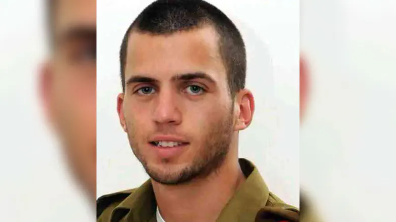 Terrorist who held Oron Shaul’s body faces trial