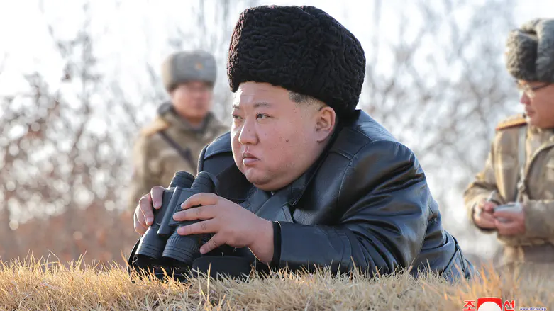 Kim Jong Un deploys nuclear destroyer, ordering fleet of 10,000-ton warships