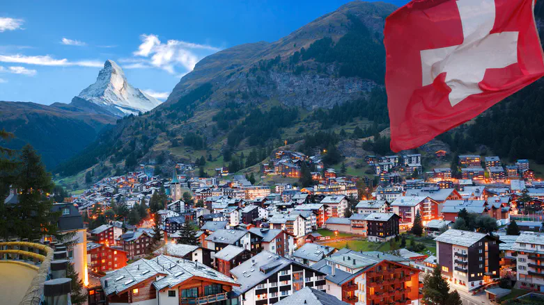 Switzerland to vote on population limit against immigration