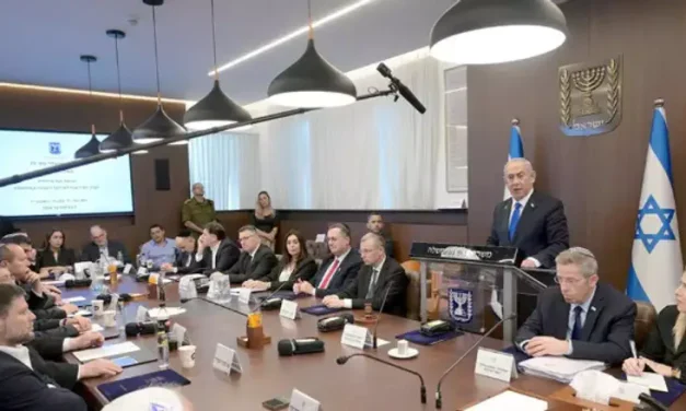 Cabinet clashes over Lebanon policy
