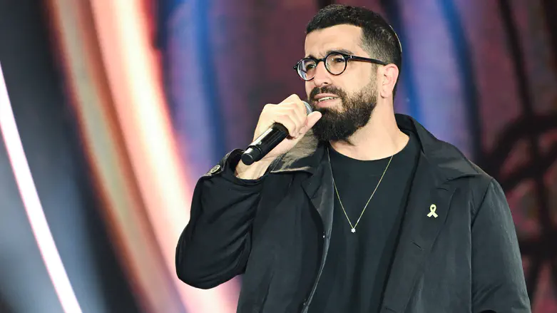Pro-Palestinian activists target Israeli singer’s Paris concert