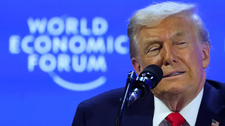 Poll: Americans oppose Trump’s ‘cage fight’ celebration