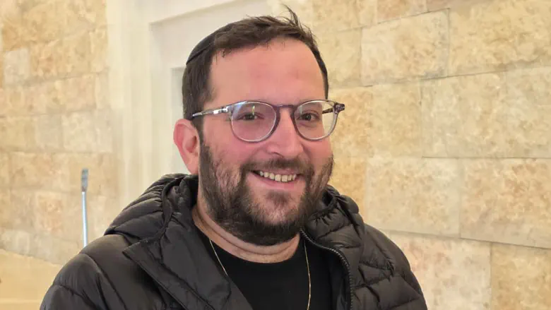 Indictment filed against Netanyahu adviser Yonatan Urich