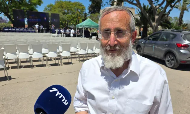 Religious Zionist rabbis demand: Pass the Draft Law