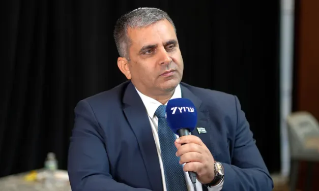Minister: ‘I’m not willing to have a fake law’