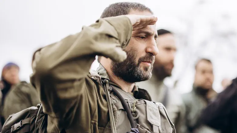 Battalion commander who fought in Gaza and Lebanon joins Avigdor Lieberman