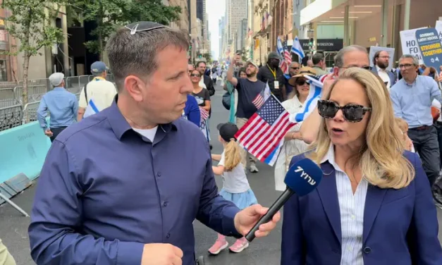 US Congresswoman Lauren Gillen joins Celebrate Israel Parade in New York City