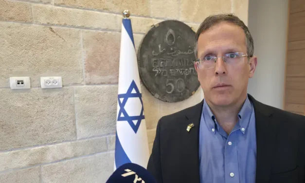 MK Tur-Paz criticizes Lebanon campaign: This stagnation is a disgrace