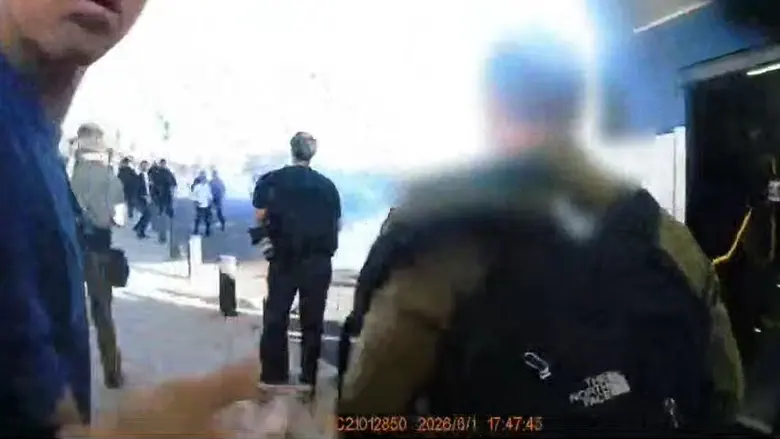 Bodycam footage: Police rescue soldier from haredi rioters