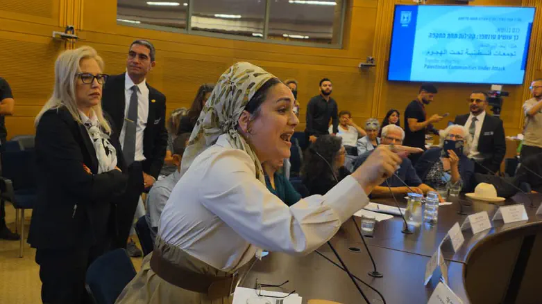 Raucous in Knesset: MK Sohn Har-Melech bursts into Arab Knesset members’ discussion