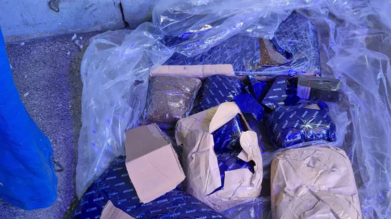 Attempt to smuggle tobacco pouches into Gaza concealed inside wheelchairs thwarted