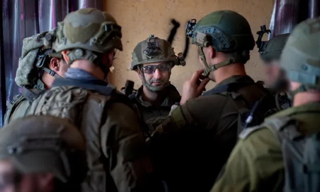 Watch: Outgoing Golani commander orders capture of Beaufort Castle