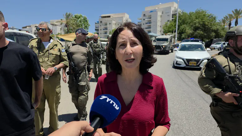 South Sharon Governor: ‘Illegal laborers have become an avenue of terror’