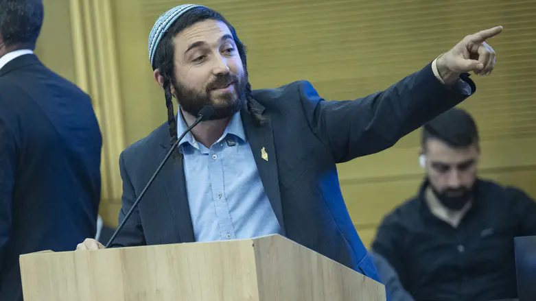 MK removed for refusing to condemn October 7