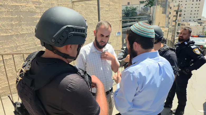 MK Succot confronts school principal who supports Hamas