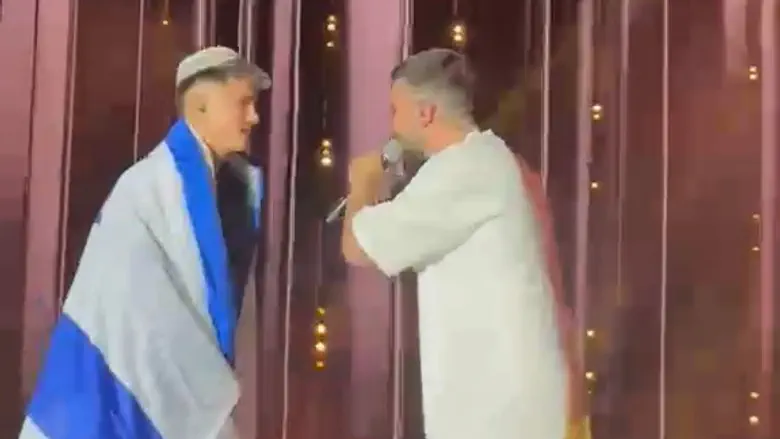 Watch: Singer Ben Tzur and Ahavat Hashem Gordon sing duet