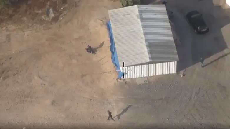 No license or helmet | Watch: Dramatic police chase in the Negev Desert