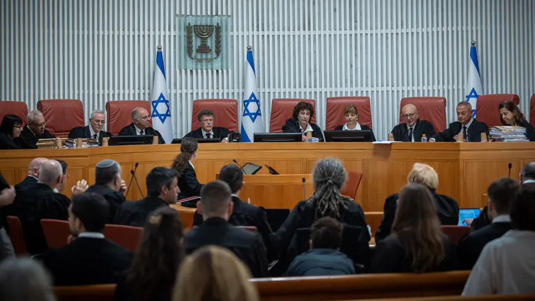 New court entry form sparks storm of protest