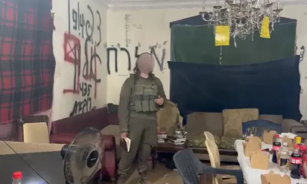 Watch: Givati soldiers finish the Talmud in Lebanon