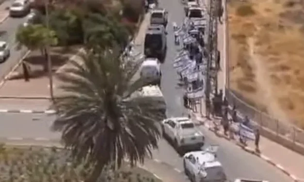 Israeli flags in hand: Community pays final tribute to fallen IDF tank commander