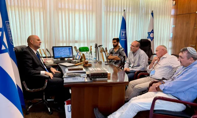 Bereaved families meet Ohana and Levin: Continue to ensure security in north