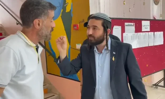 Watch: MK Succot  makes surprise visit to an illegal school