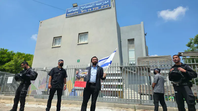 Um El-Fahm: Schools shut down as MK Succot visits town