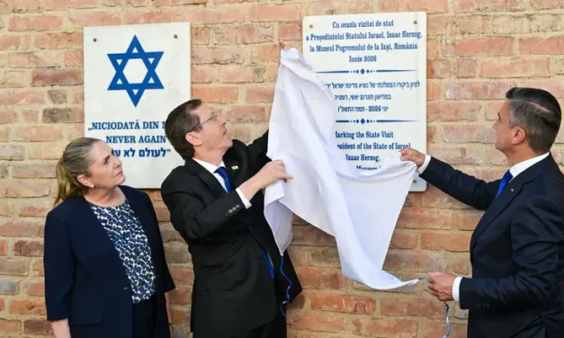 Herzog honors victims at site of Iași Holocaust massacre