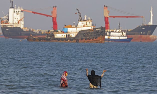 ‘Oman’s stance puzzling,’ Frmr. US ambassador tells ‘Post’ as Gulf state silent on Hormuz plans